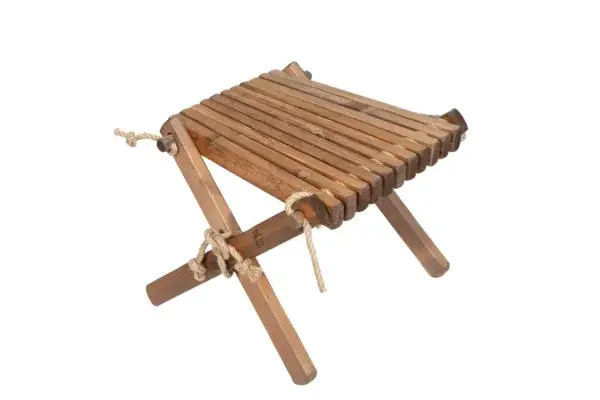 LILLI  Repose pieds/table basse pin brun